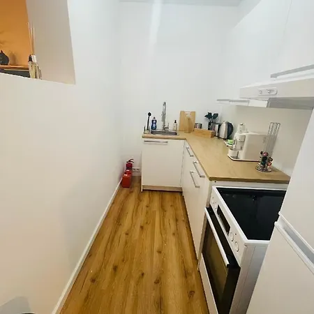 Lägenhet Modern * Gemuetlich * Nespresso * Terrasse * Netflix *