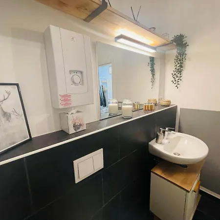 Modern * Gemuetlich * Nespresso * Terrasse * Netflix