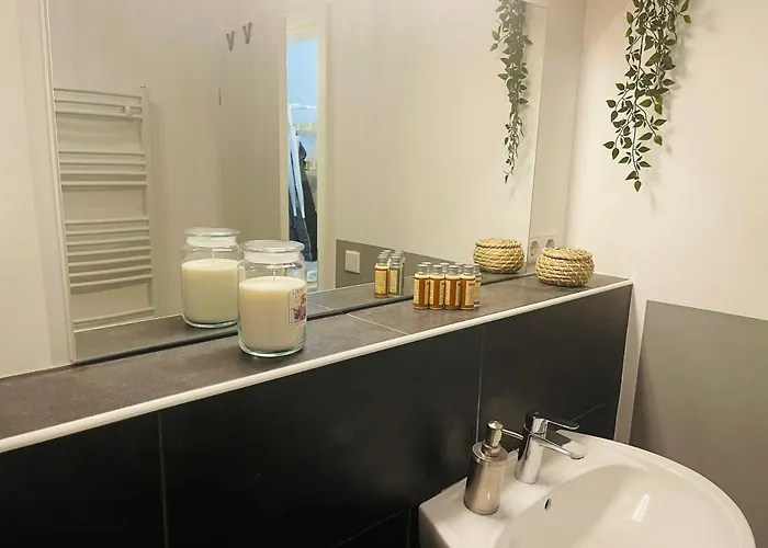 Modern * Gemuetlich * Nespresso * Terrasse * Netflix *